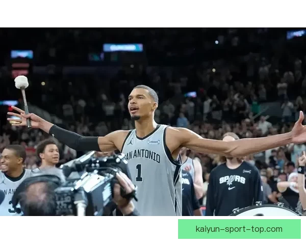 文班三节砍41分马刺狂胜灰熊七连胜锁定季后赛无缘